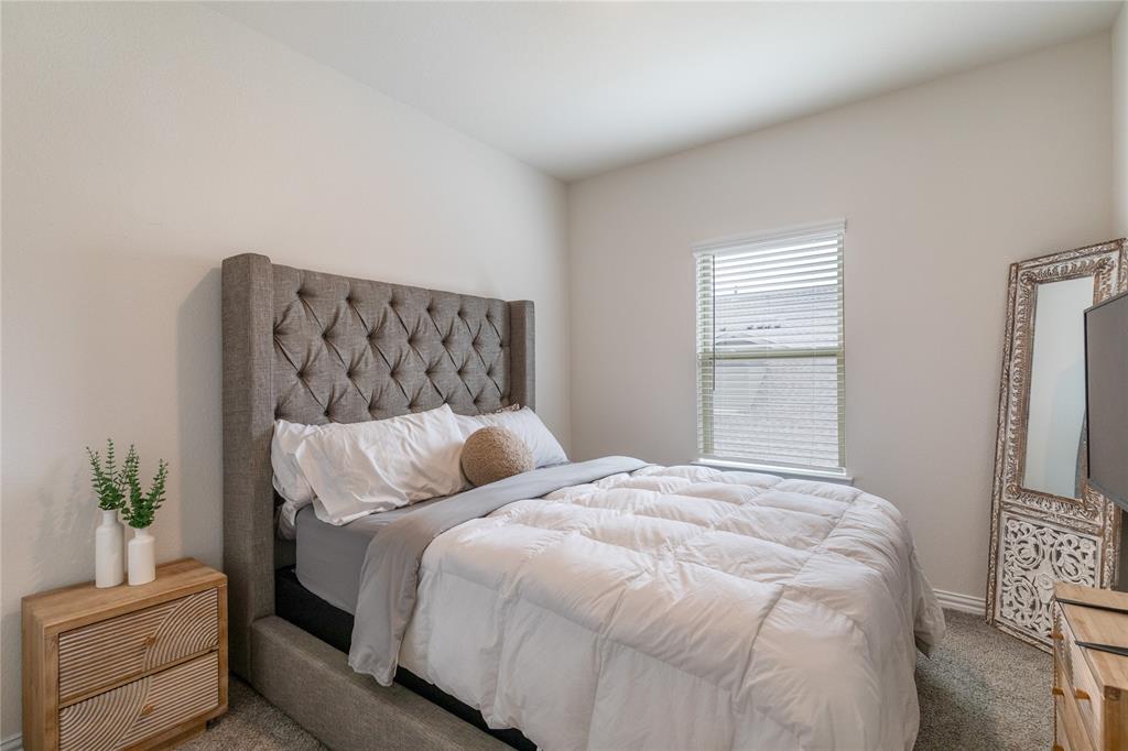 4533 Ward Street Property Photo 13