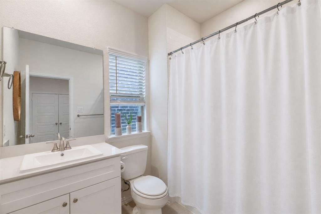 4533 Ward Street Property Photo 15