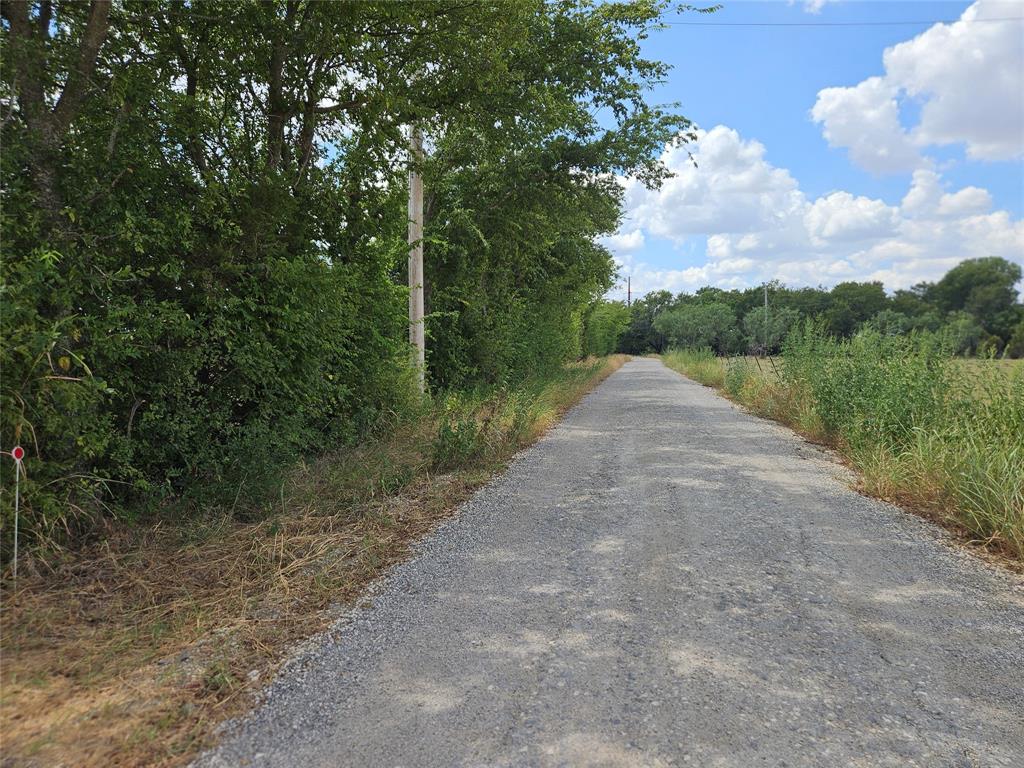 552 County Road 2655 Property Photo 3