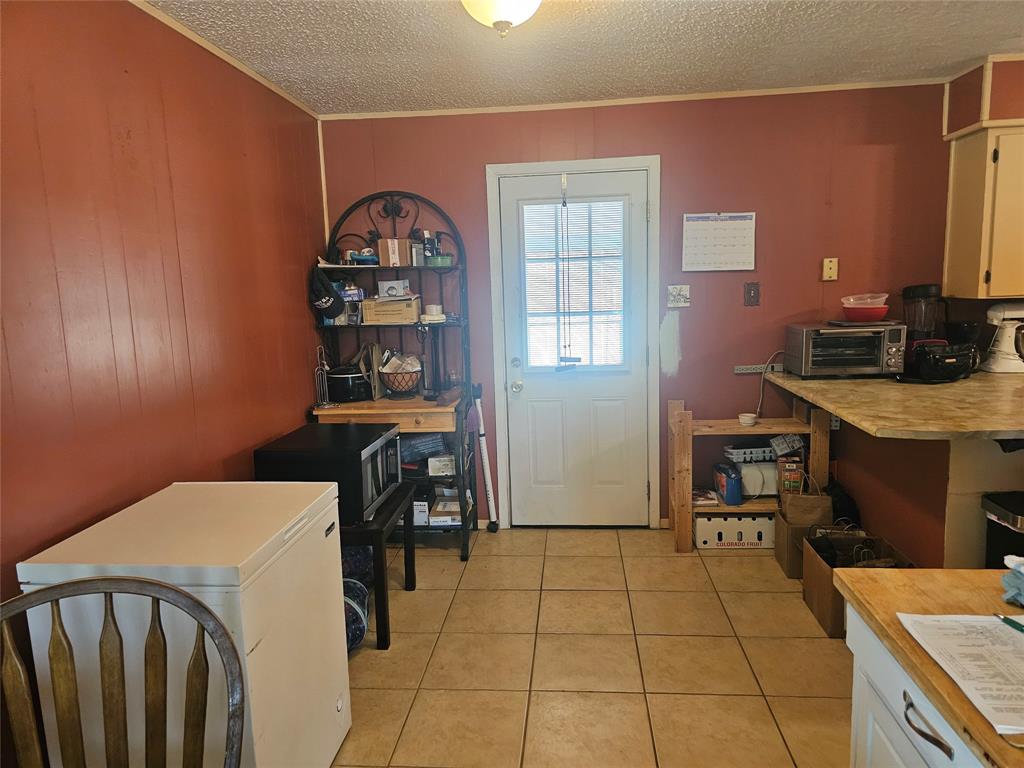 1300 Bailey Street Property Photo 9