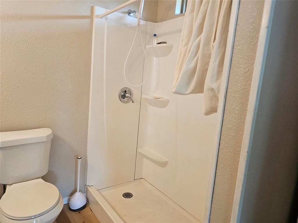 1300 Bailey Street Property Photo 15