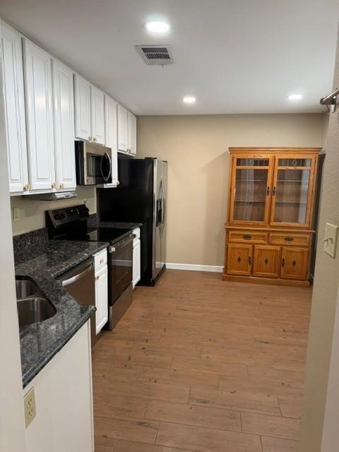 1828 Maplewood Trail Property Photo 3