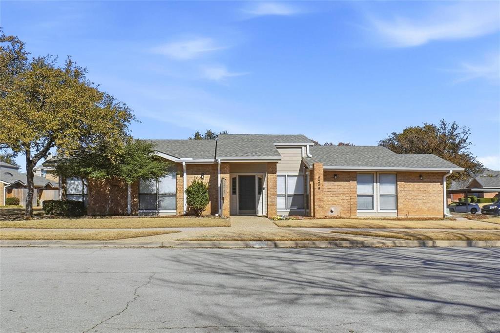 1828 Maplewood Trail Property Photo 17