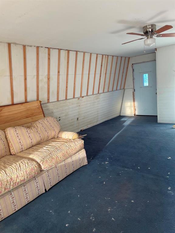 105 Avenue A Property Photo 3