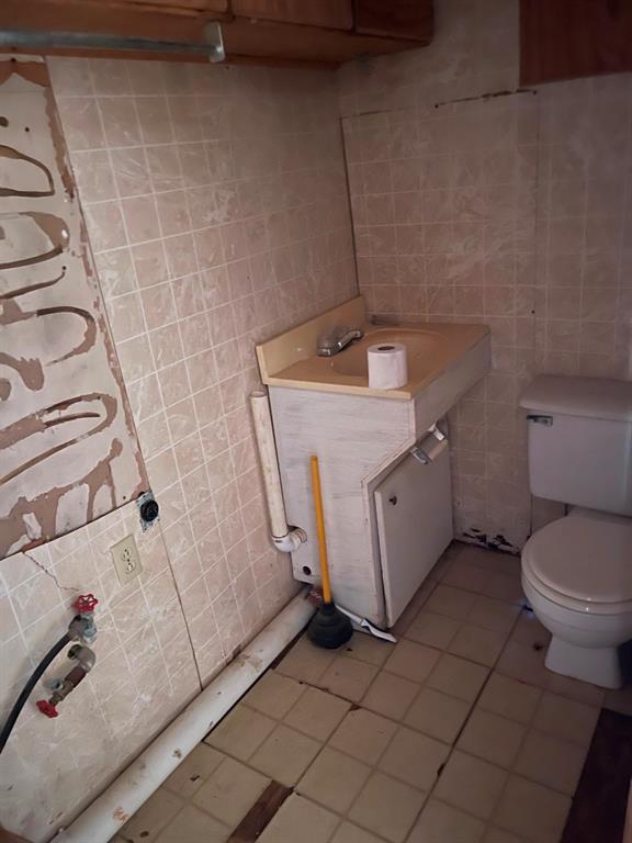105 Avenue A Property Photo 5