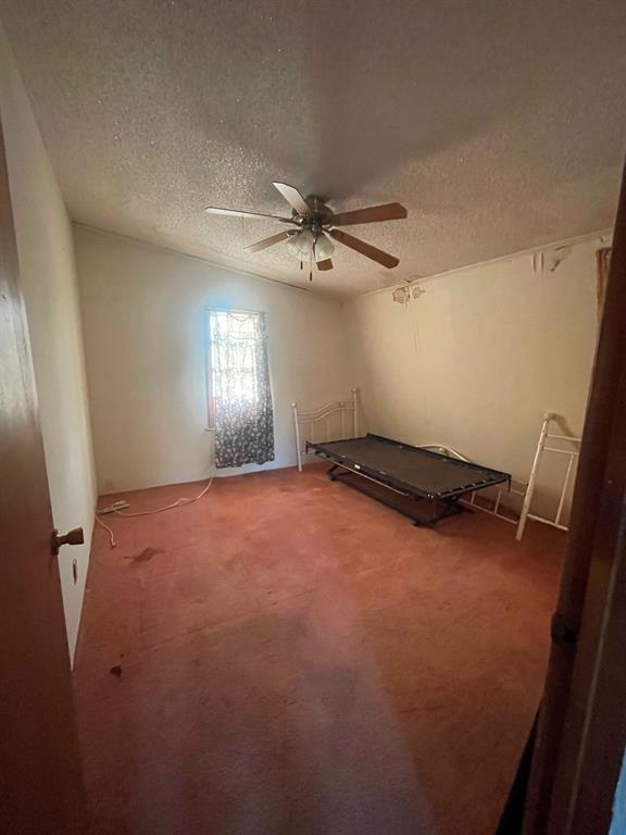 105 Avenue A Property Photo 8