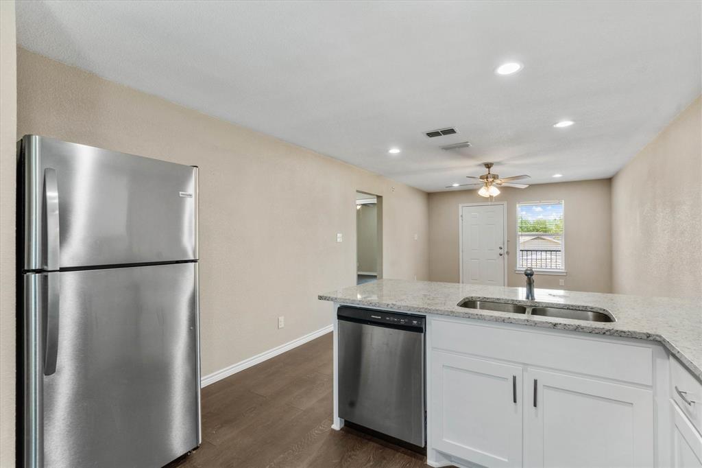 1406 Courtney Place D Property Photo 8