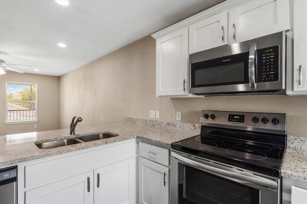 1406 Courtney Place D Property Photo 9