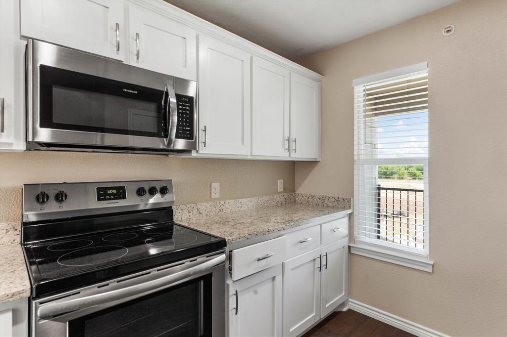 1406 Courtney Place D Property Photo 11