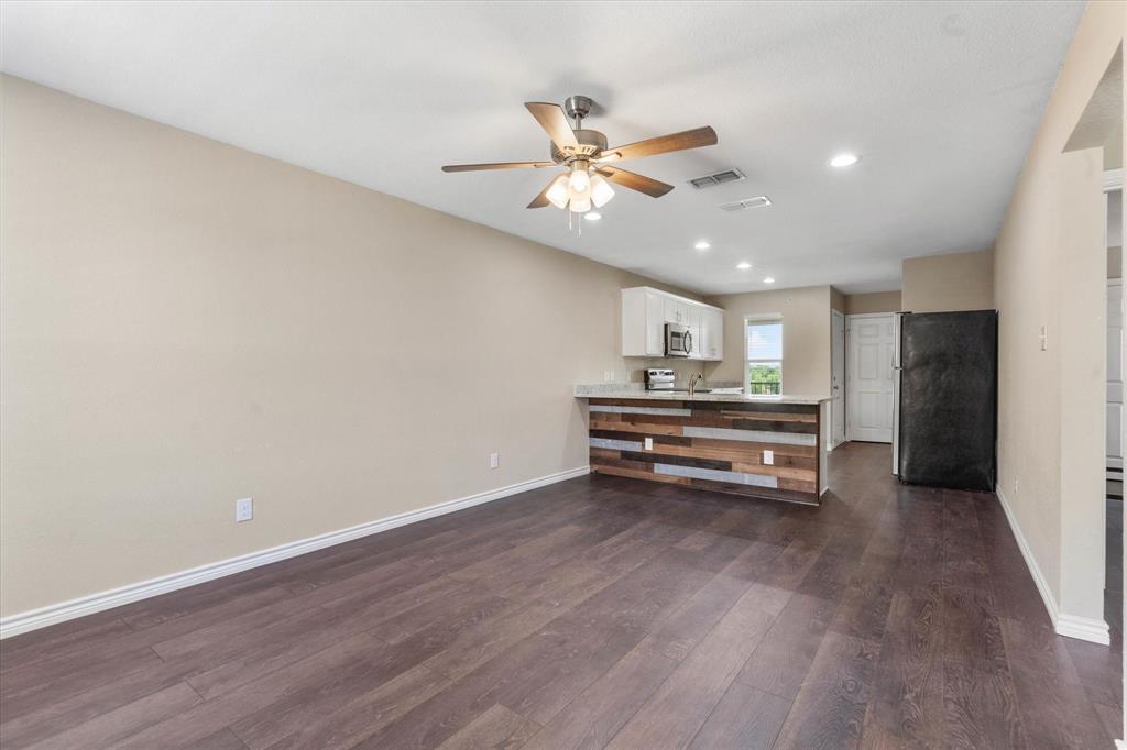 1406 Courtney Place D Property Photo 13