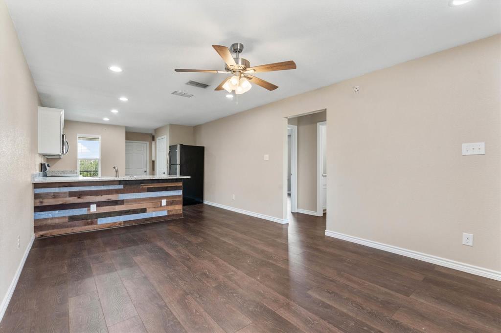 1406 Courtney Place D Property Photo 15
