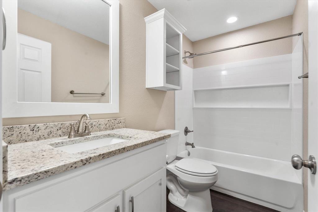 1406 Courtney Place D Property Photo 23