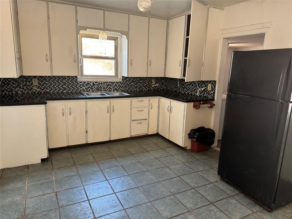 649 Cherry Street Property Photo 12