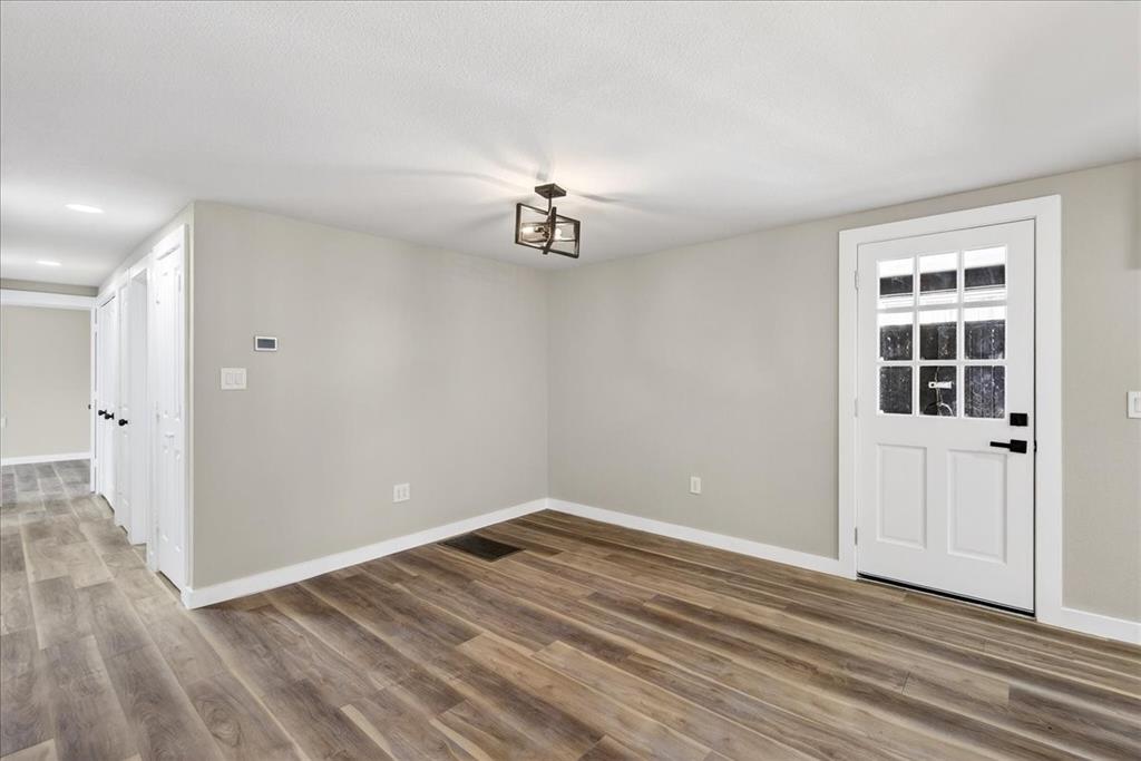 107 Lakewood Drive Property Photo 11