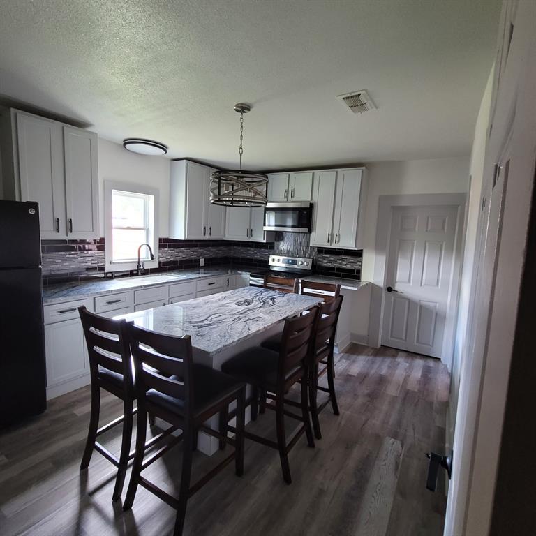 406 Broad Street Property Photo 15