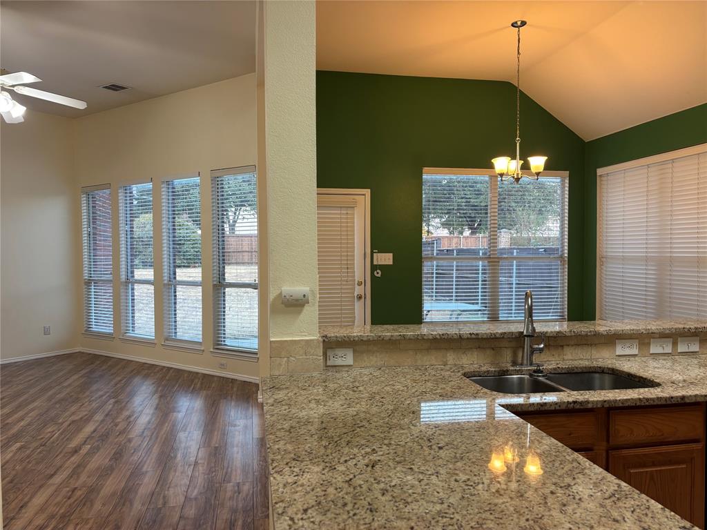 1002 Annalea Brook Drive Property Photo 3