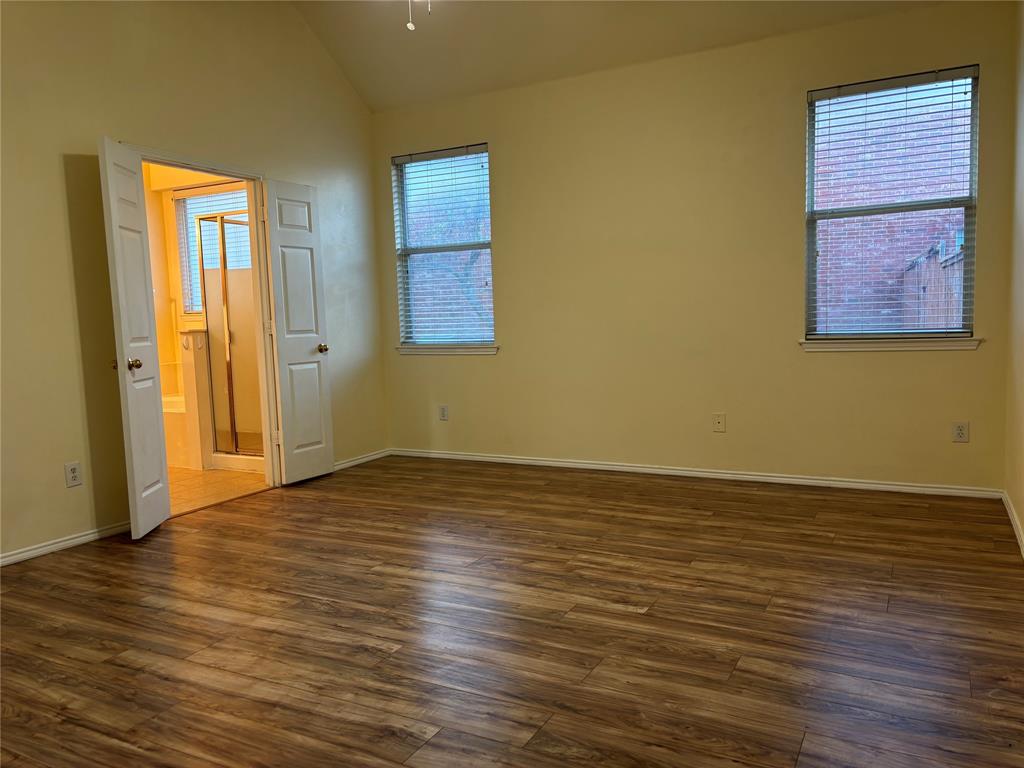 1002 Annalea Brook Drive Property Photo 6