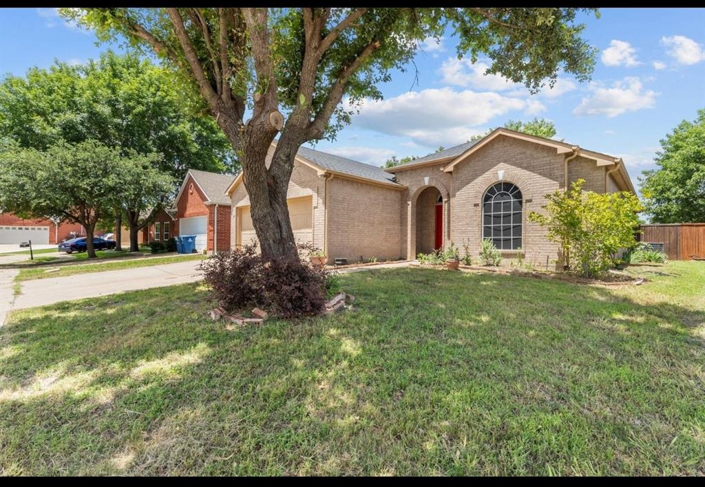 8414 Seafield Lane Property Photo 1