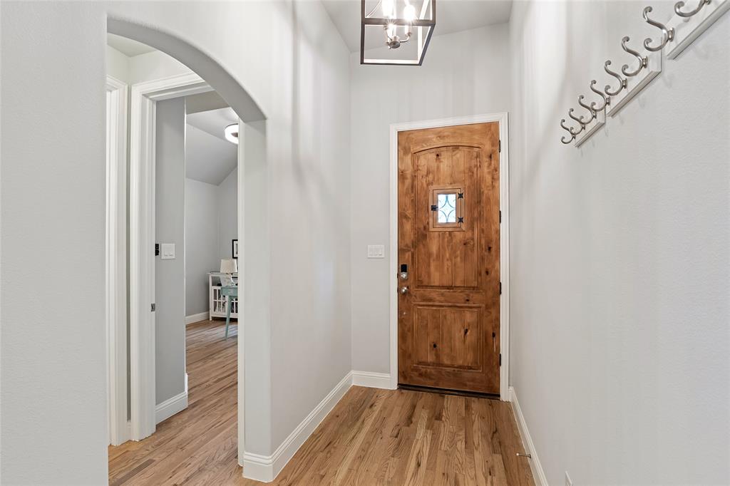 3705 Millstone Way Property Photo 4