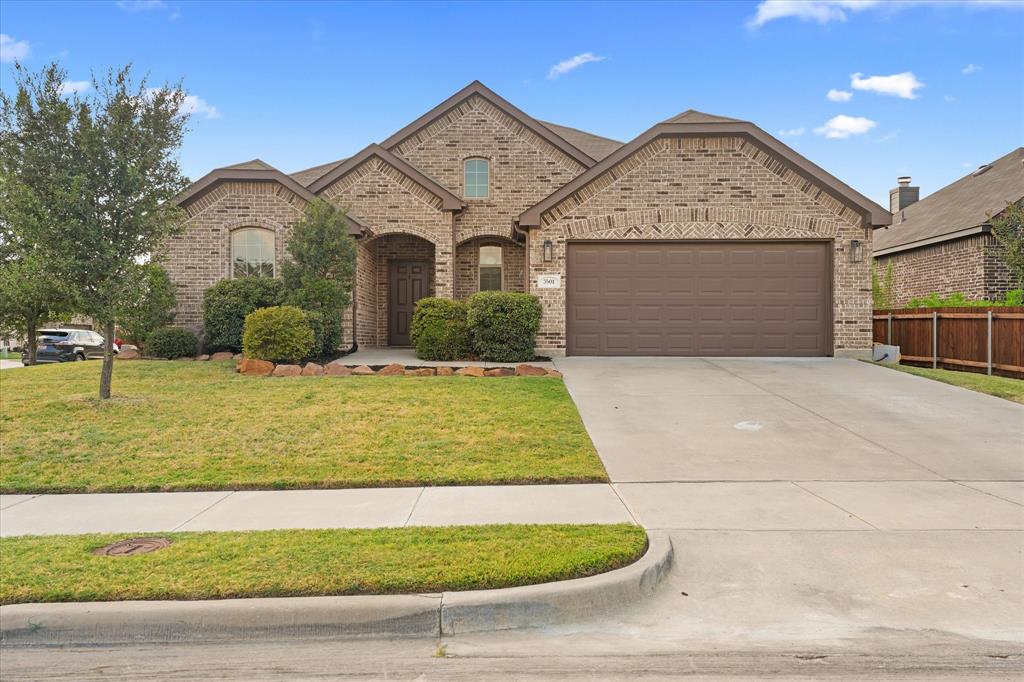 3501 Meadowtrail Lane Property Photo 1