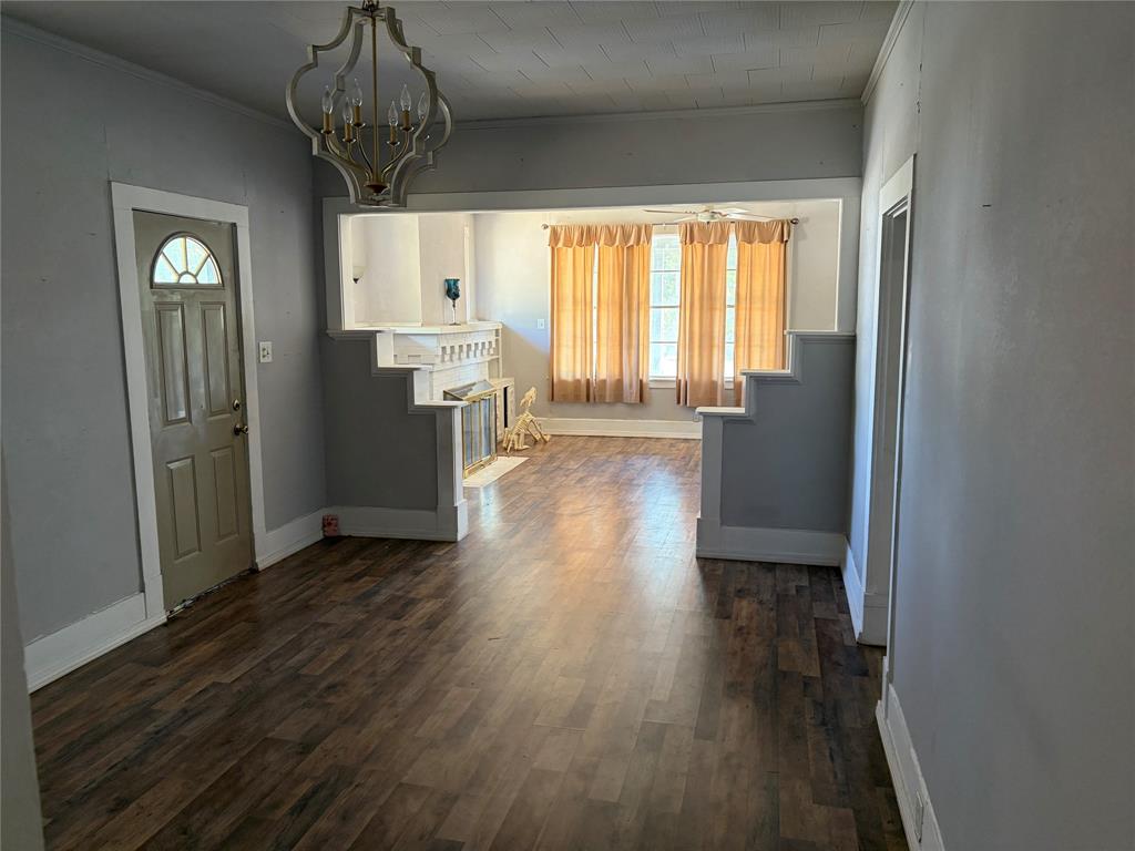 704 W Walcott Avenue Property Photo 8