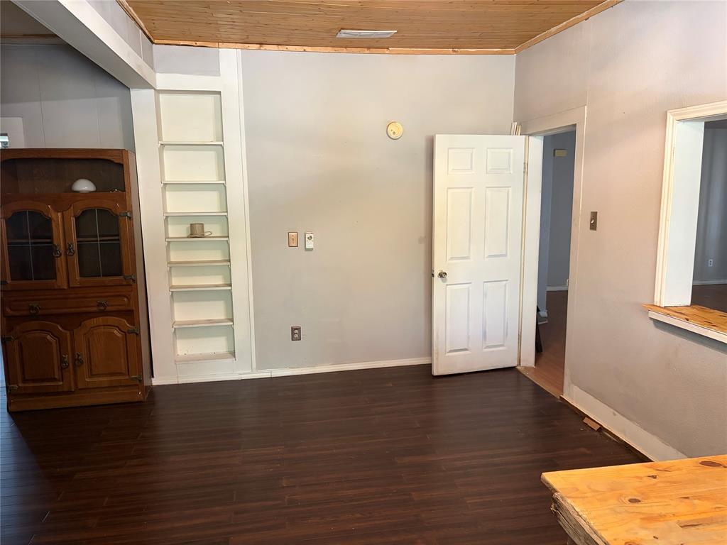 704 W Walcott Avenue Property Photo 13