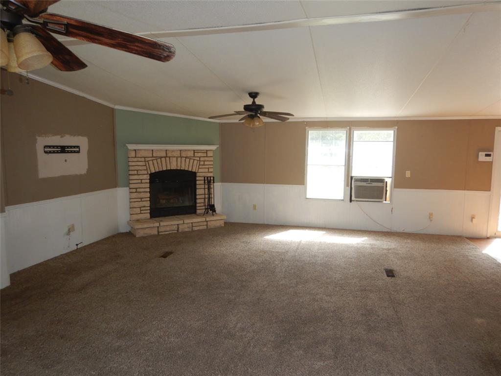 5640 Highway 157 Property Photo 2