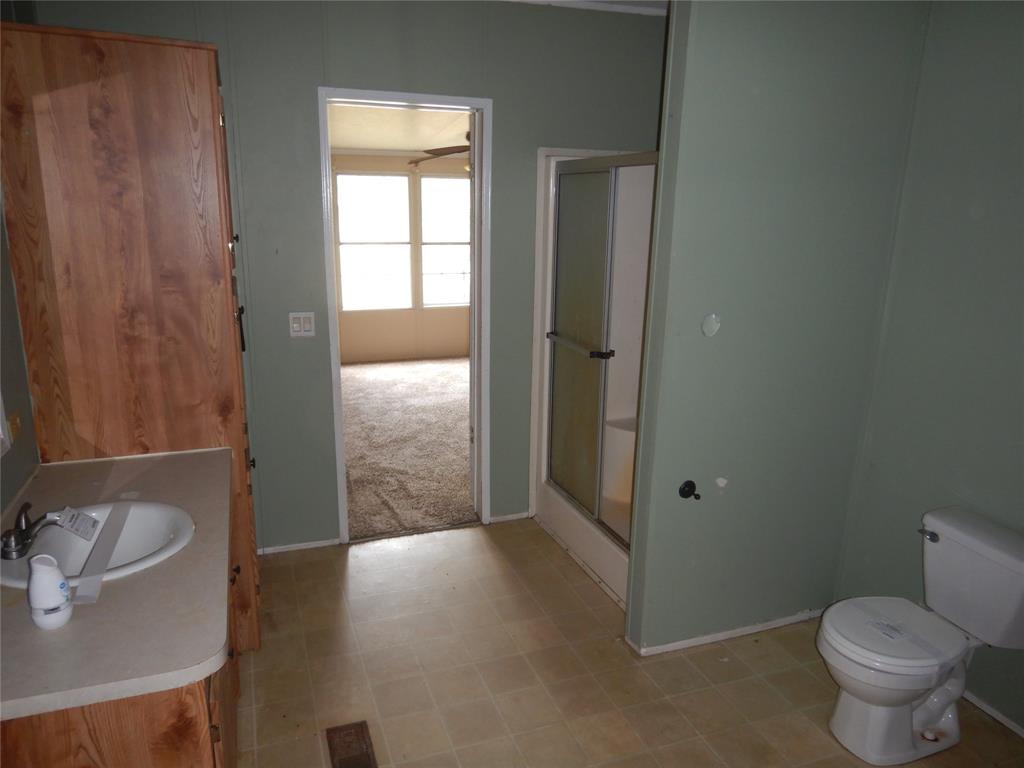 5640 Highway 157 Property Photo 8