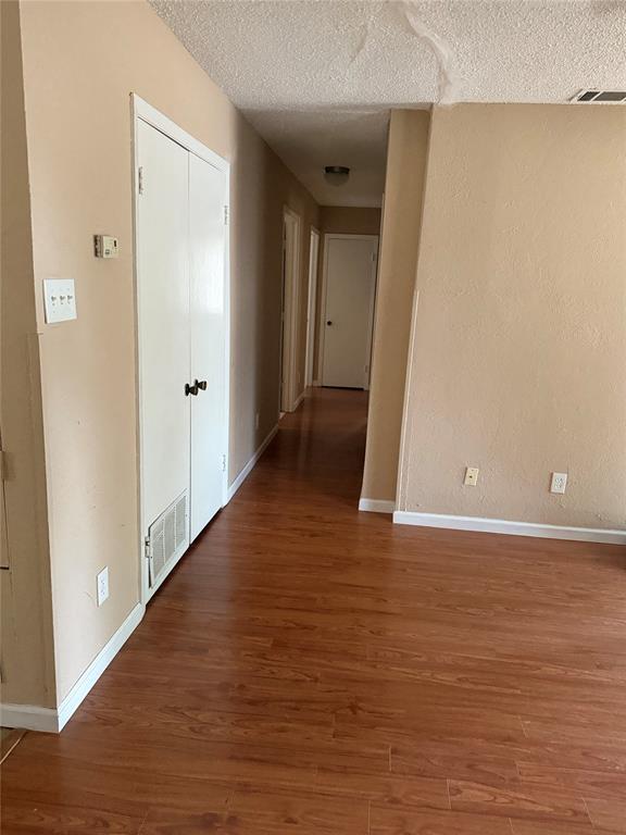 2418 Fulton Drive Property Photo 4