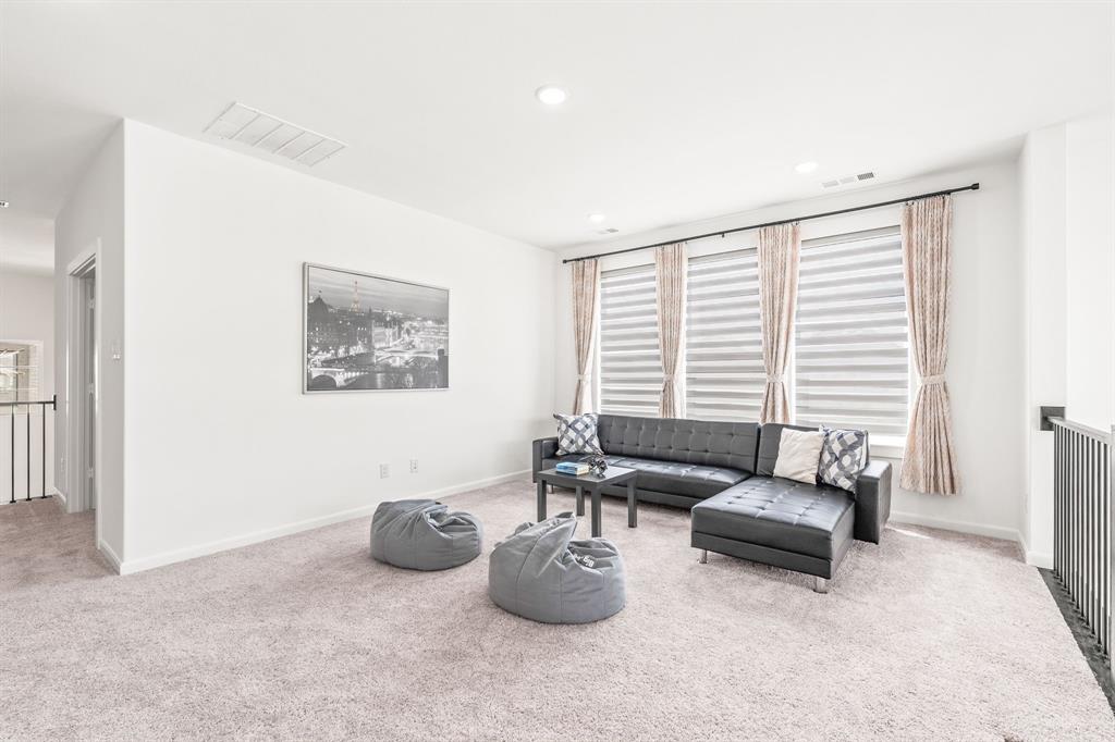 2711 Woodside Road Property Photo 23