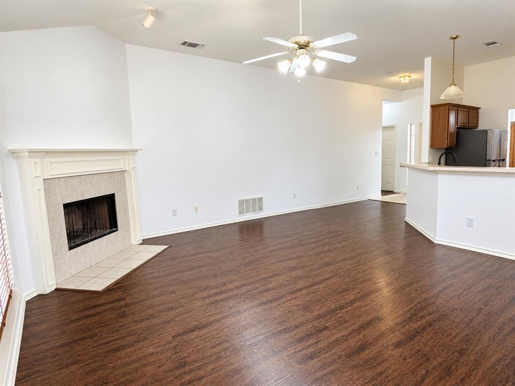 3204 Plumstead Drive Property Photo 4