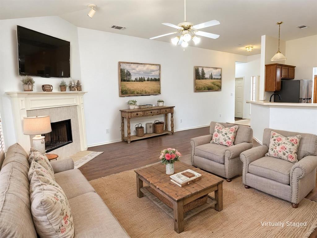 3204 Plumstead Drive Property Photo 5