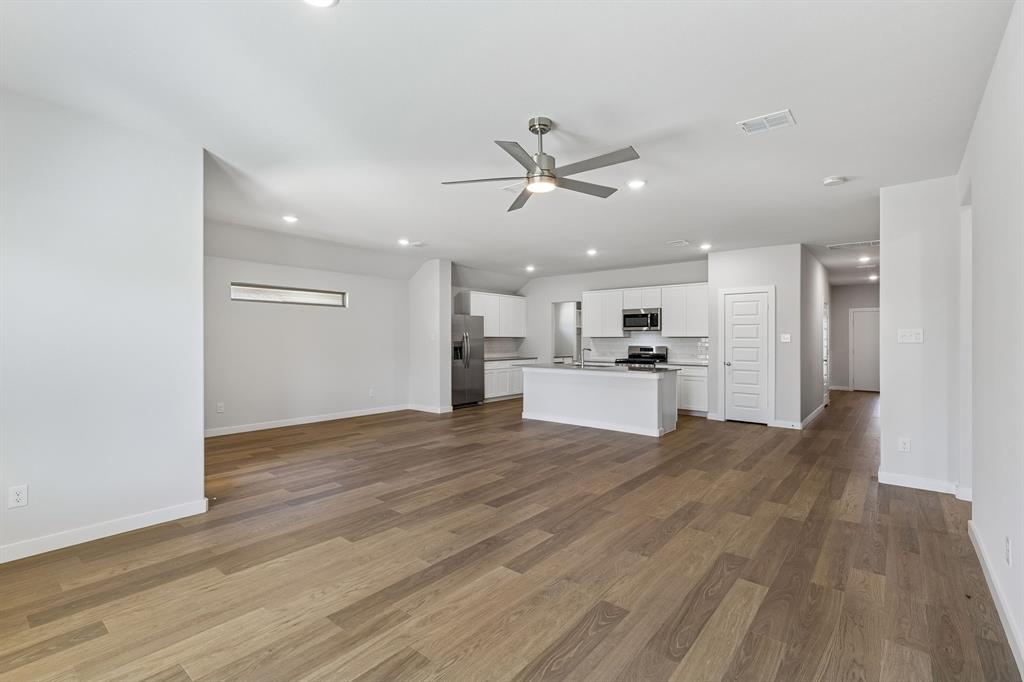 1525 Wild Plum Way Property Photo 12