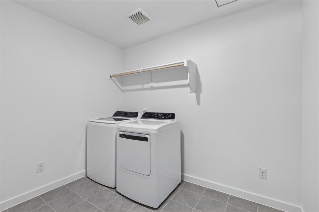 1525 Wild Plum Way Property Photo 20