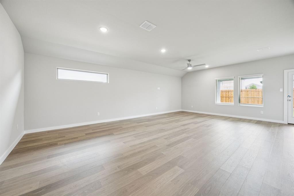 1524 Wild Plum Way Property Photo 9