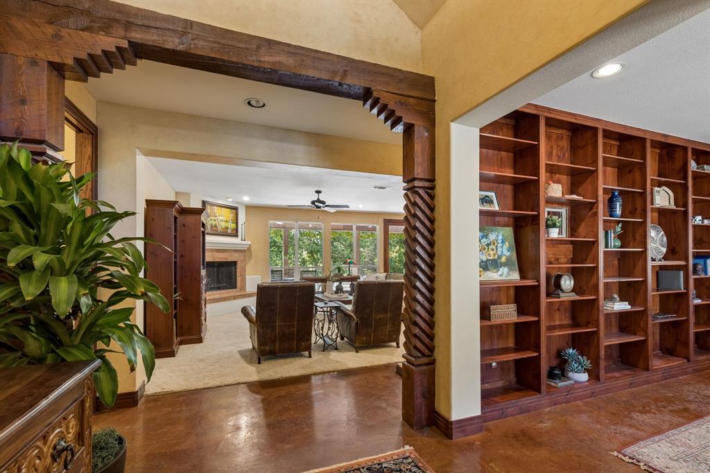 3227 Berry Hollow Property Photo 2
