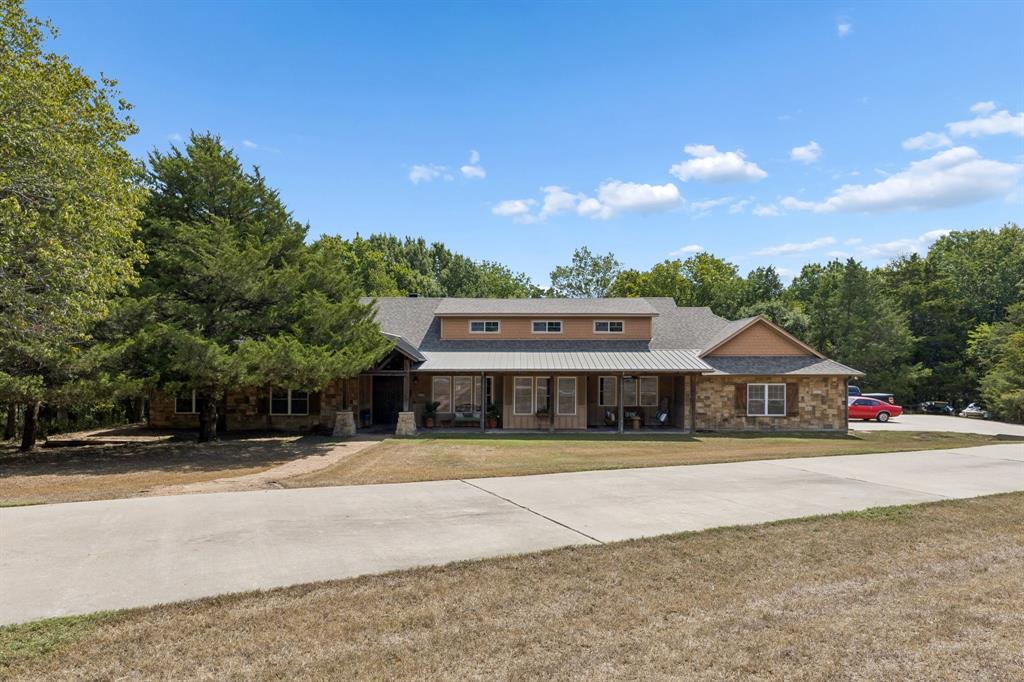 3227 Berry Hollow Property Photo 4