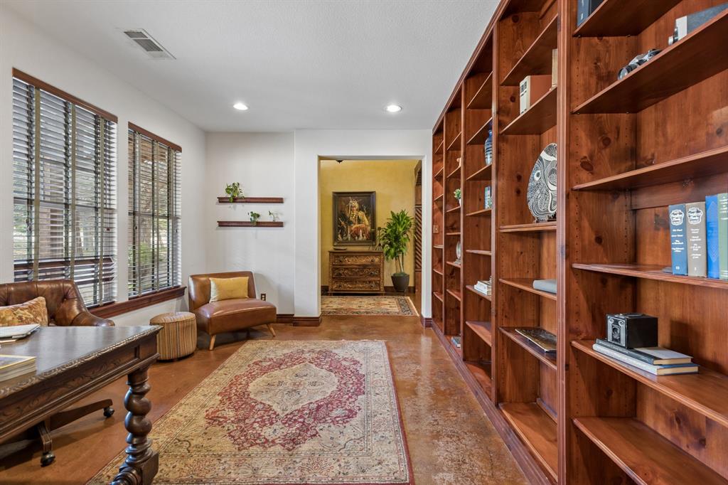 3227 Berry Hollow Property Photo 6