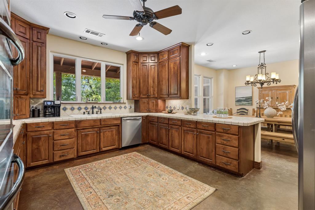 3227 Berry Hollow Property Photo 11