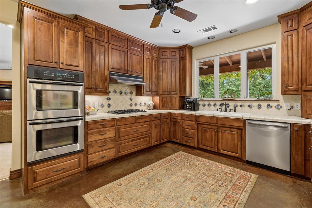 3227 Berry Hollow Property Photo 12