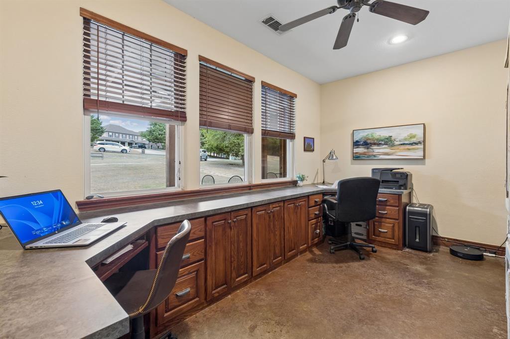 3227 Berry Hollow Property Photo 15