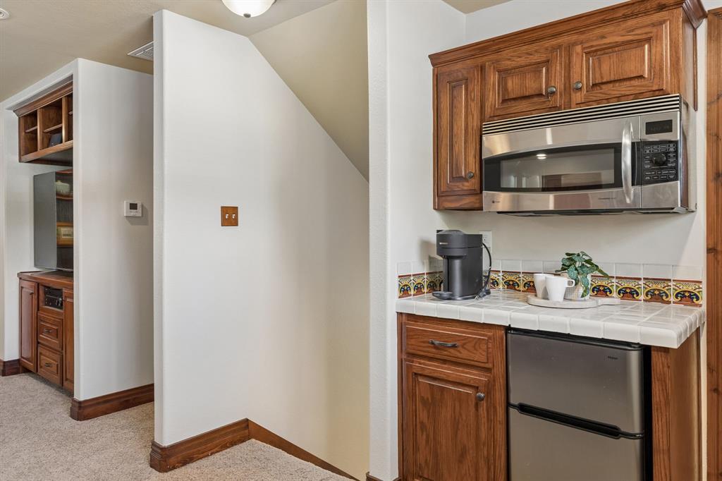 3227 Berry Hollow Property Photo 32
