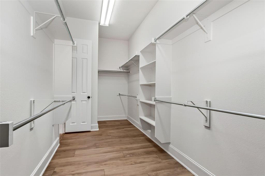 2361 Hedgewood Lane Property Photo 18
