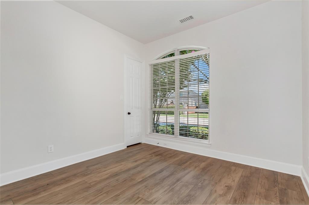 2361 Hedgewood Lane Property Photo 20
