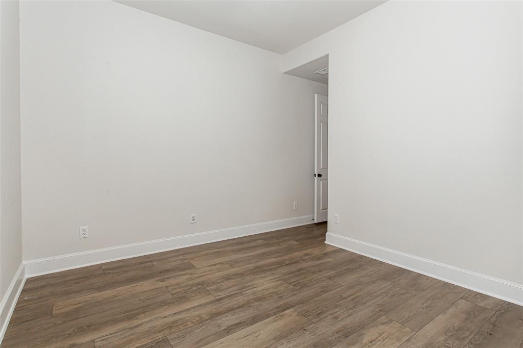 2361 Hedgewood Lane Property Photo 21