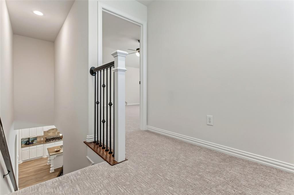 2361 Hedgewood Lane Property Photo 26