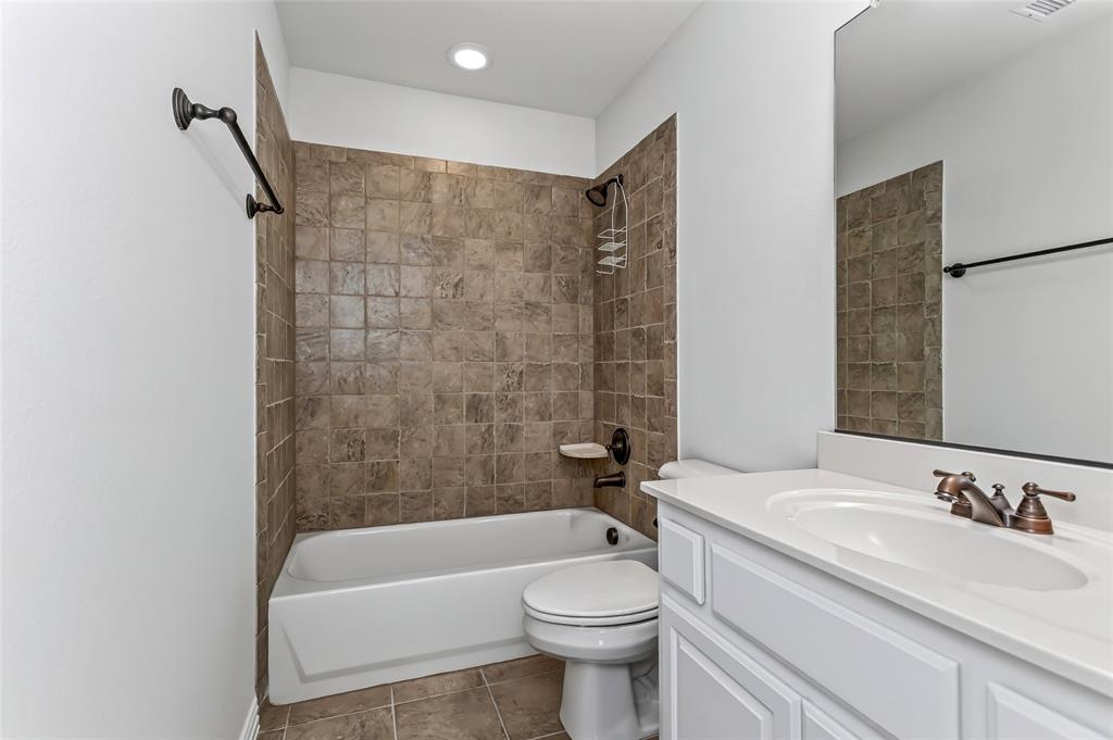 2361 Hedgewood Lane Property Photo 31