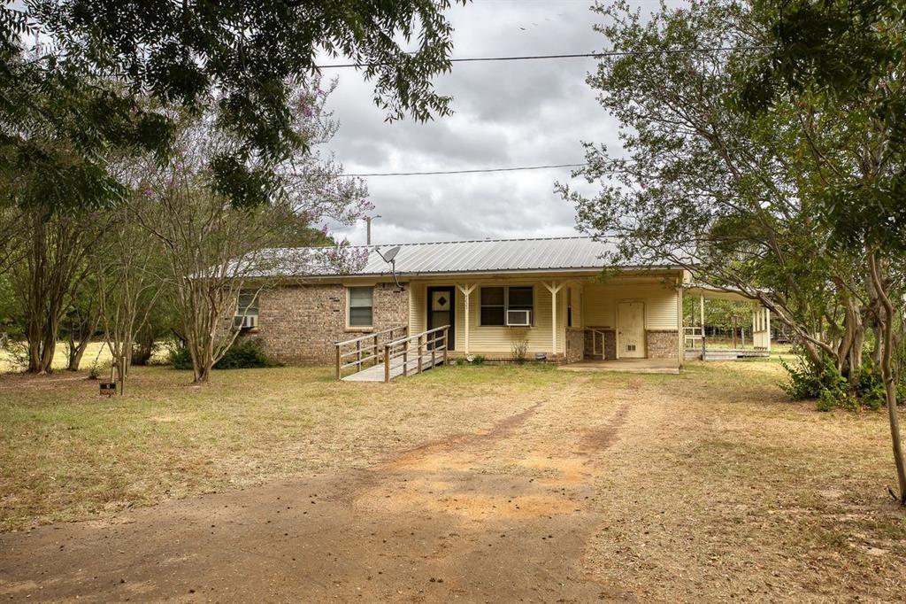 4233 An County Road 163 Property Photo 1