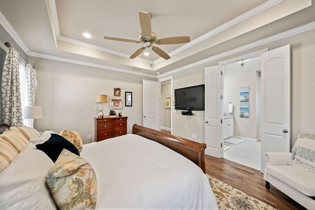 645 E Hill Street Property Photo 23