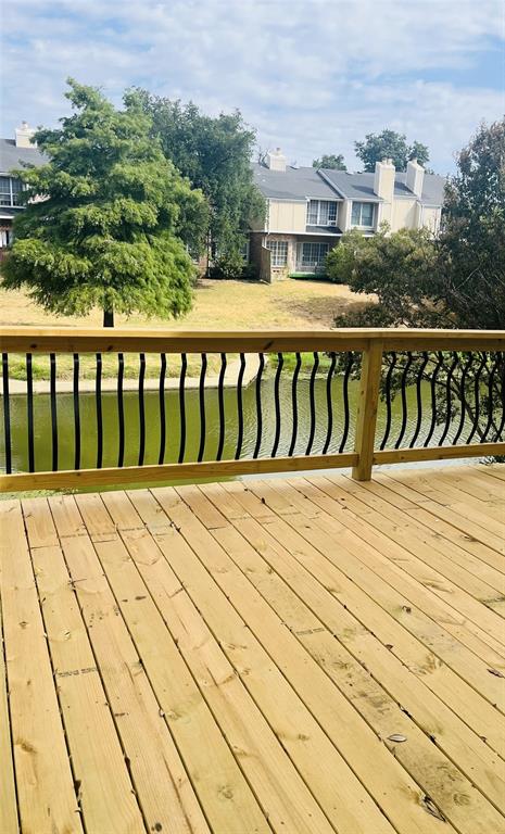 2305 Southlake Court Property Photo 3